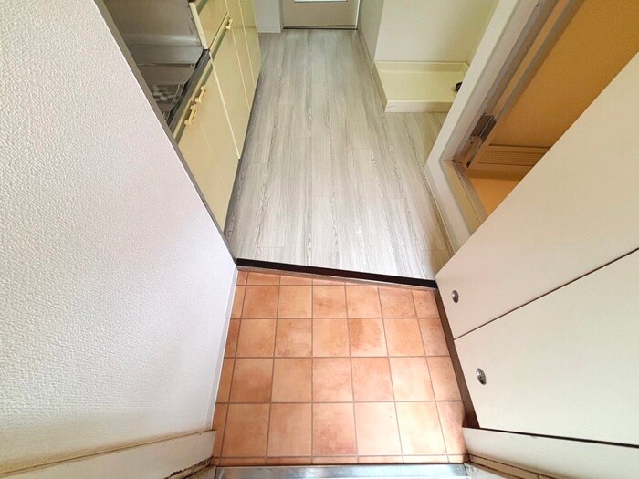 物件内観写真20　(玄関)