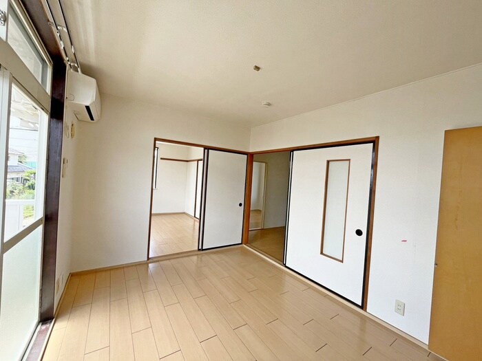 物件内観写真7　(居室)