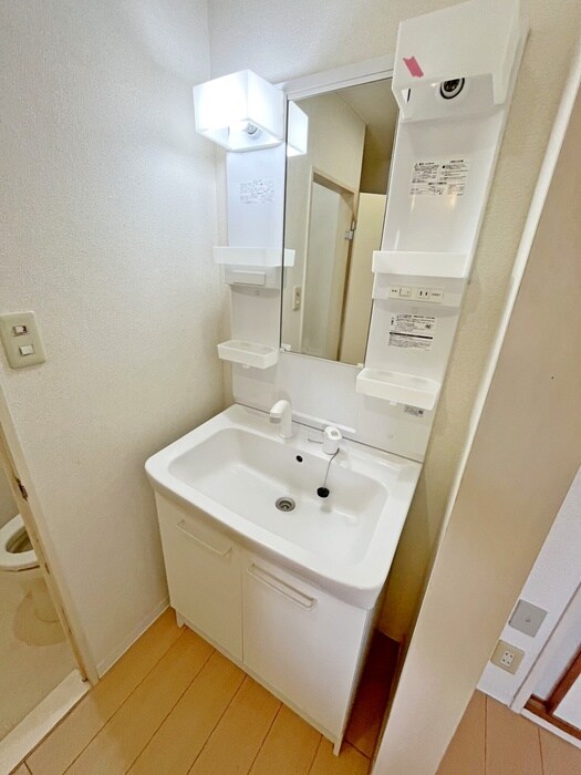 物件内観写真10　(洗面)