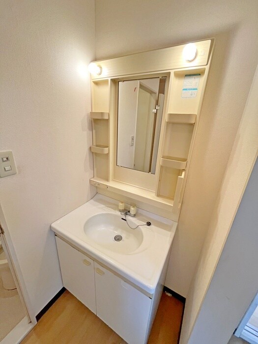 物件内観写真10　(洗面)