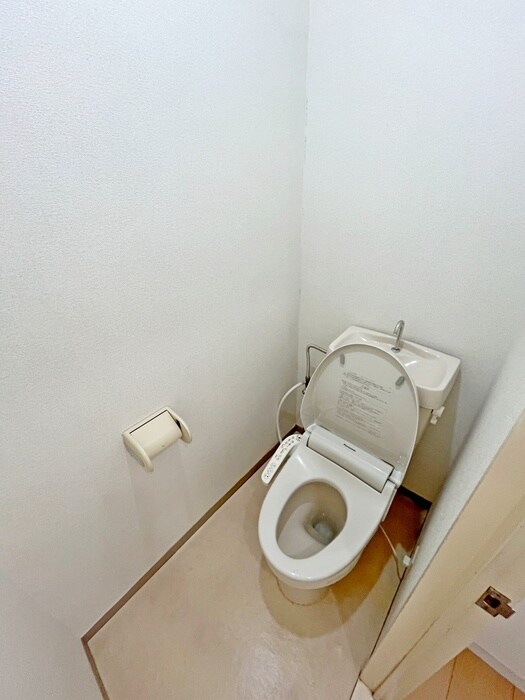 物件内観写真11　(トイレ)