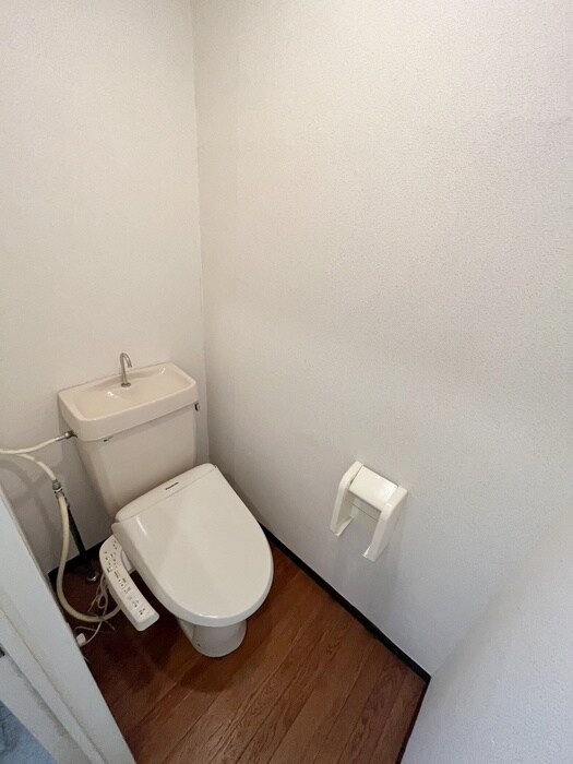 物件内観写真11　(トイレ)