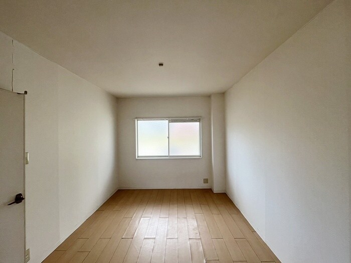 物件内観写真18　(居室)