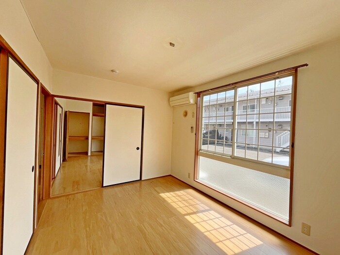 物件内観写真21　(居室)