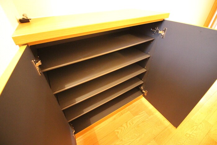 物件内観写真9　(靴箱)