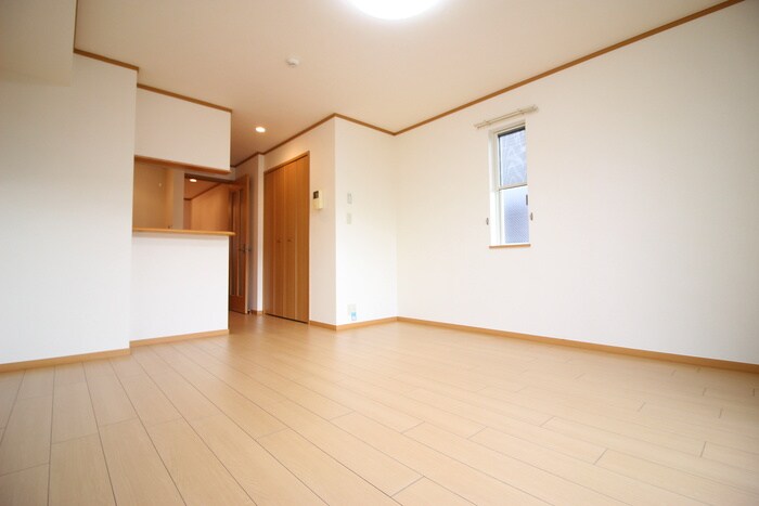 物件内観写真17　(室内からの展望)