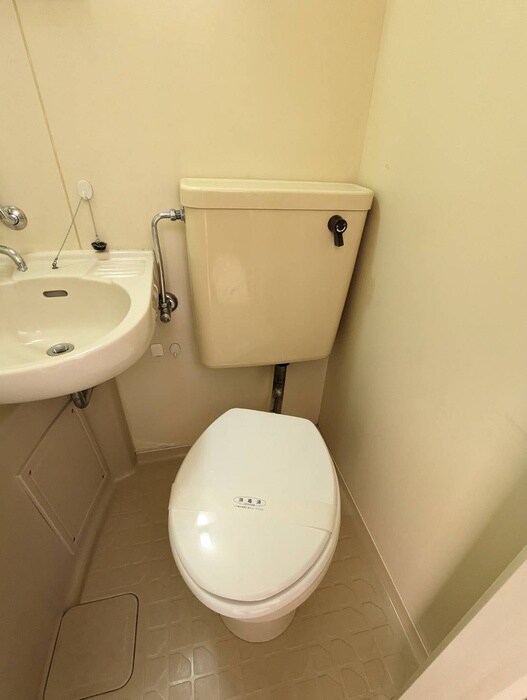 物件内観写真13　(トイレ)