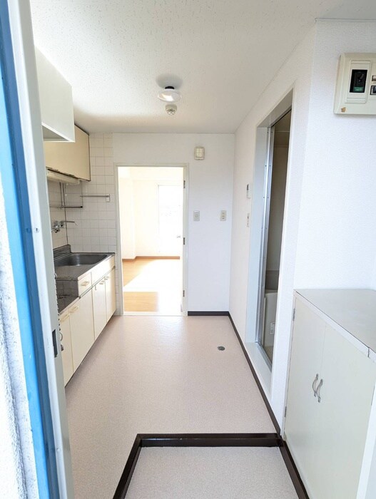 物件内観写真14　(玄関)