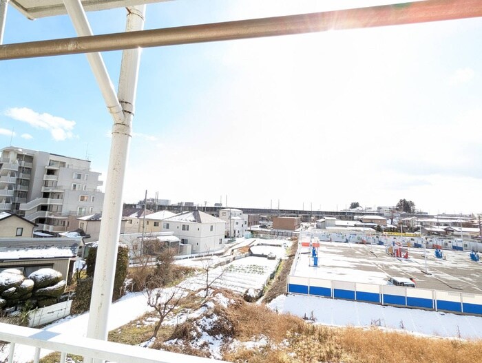 物件内観写真20　(室内からの展望)