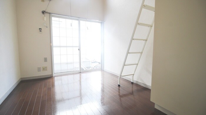 物件内観写真8　(居室)