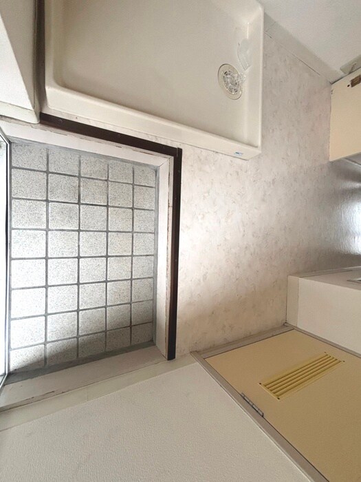 物件内観写真20　(玄関)