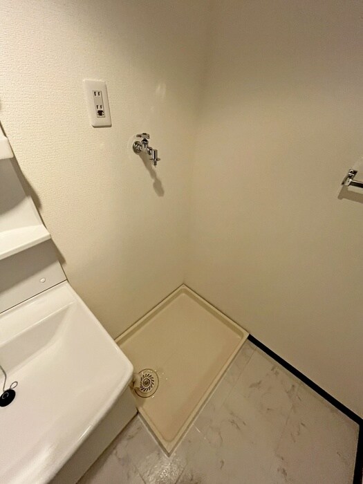 物件内観写真12　(室内からの展望)