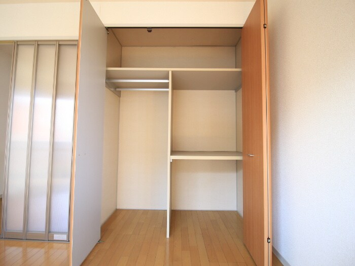 物件内観写真10　(収納)
