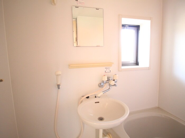 物件内観写真11　(洗面)