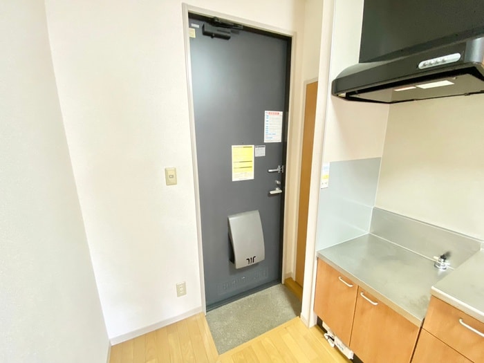 物件内観写真18　(玄関)