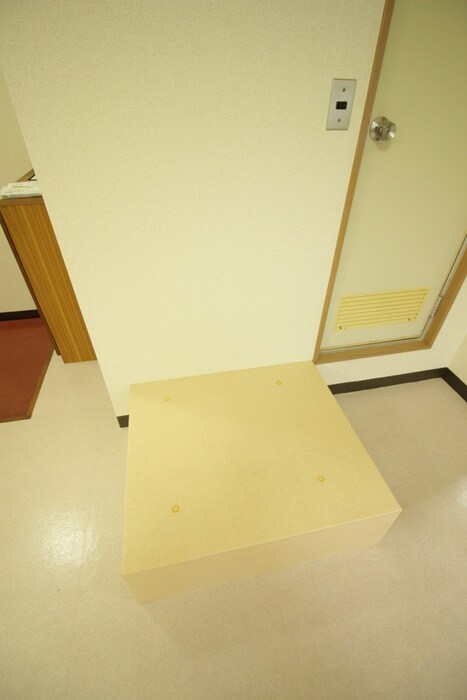 物件内観写真18　(洗濯機置場)