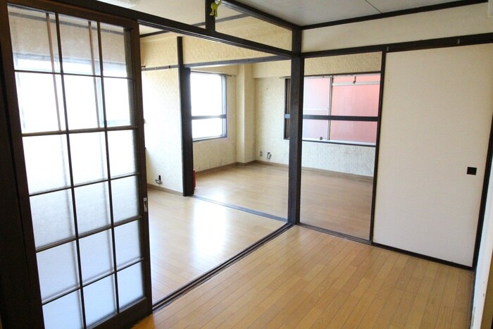 物件内観写真9　(廊下)