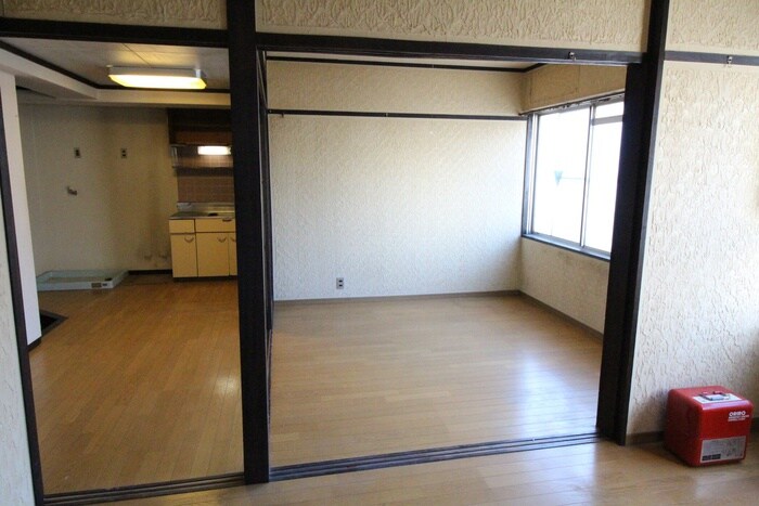 物件内観写真11　(居室)