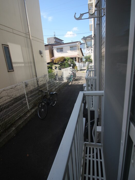 物件内観写真17　(室内からの展望)