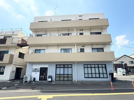 フリ－デンハイツＡ棟外観写真