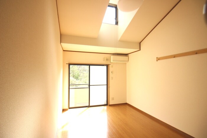 物件内観写真21　(居室)