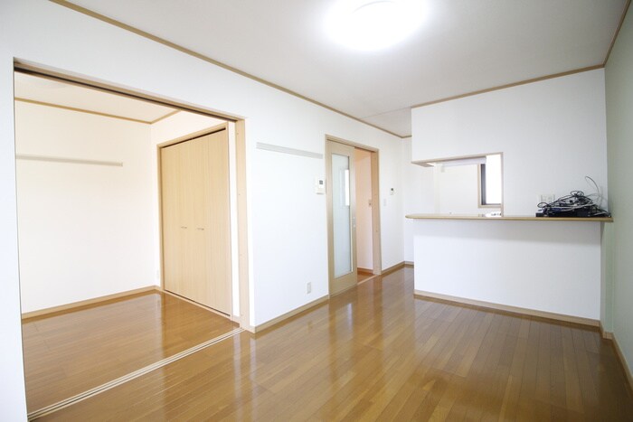 物件内観写真8　(居室)