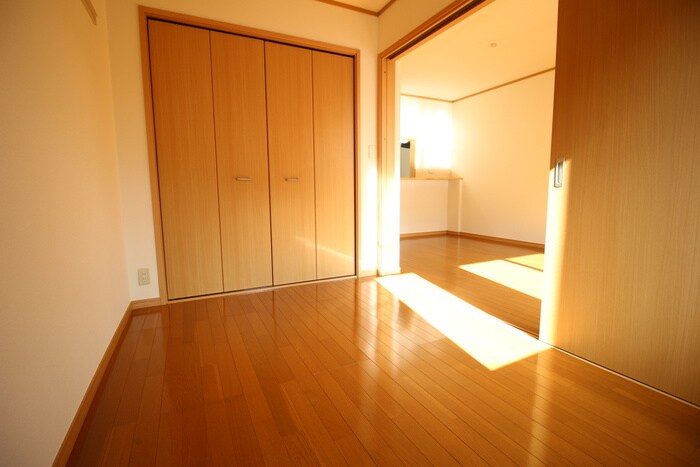 物件内観写真10　(居室)