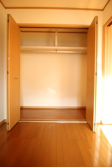 物件内観写真12　(収納)