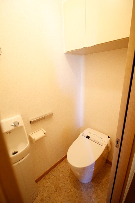 物件内観写真13　(トイレ)