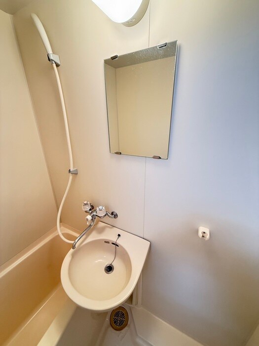 物件内観写真10　(洗面)