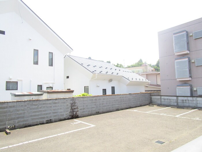 物件内観写真22　(室内からの展望)