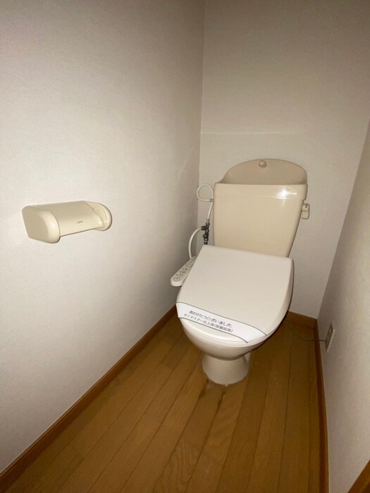 物件内観写真13　(トイレ)