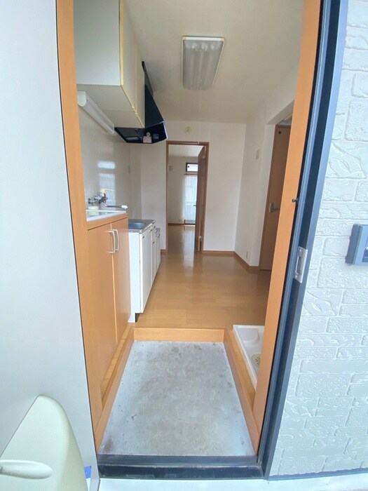 物件内観写真14　(玄関)