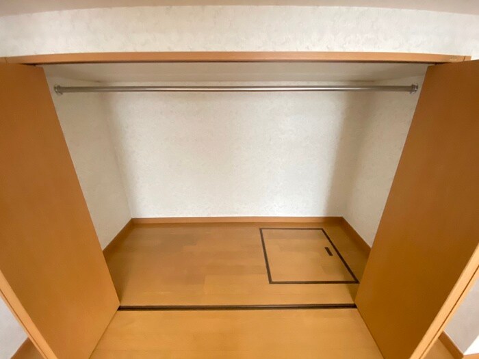 物件内観写真15　(収納)