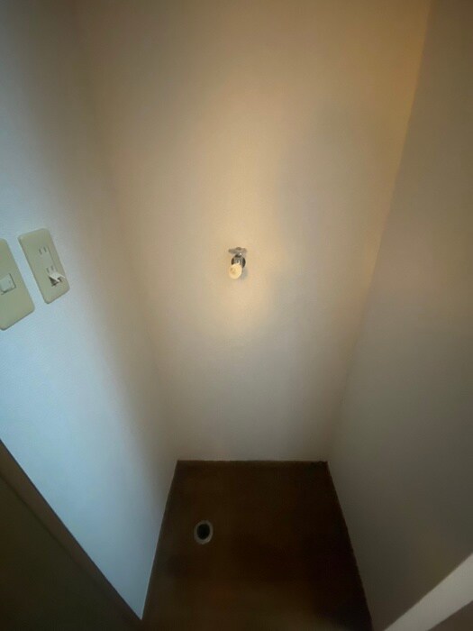 物件内観写真14　(洗濯機置場)