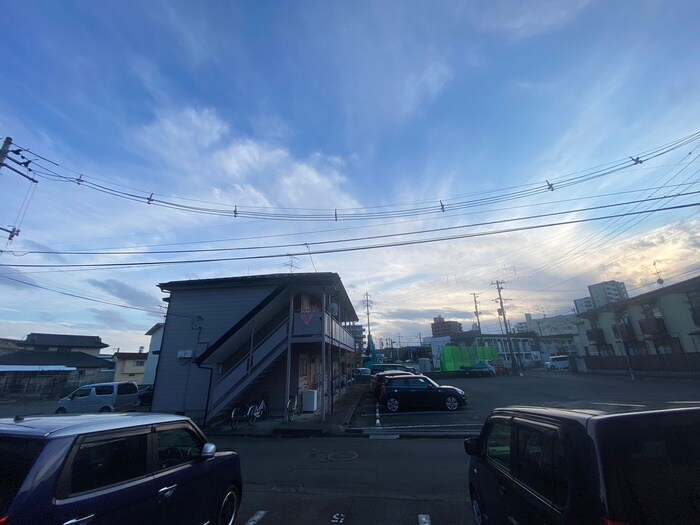 物件内観写真21　(室内からの展望)