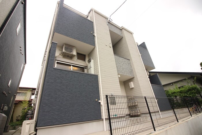 物件外観写真2　(外観写真)