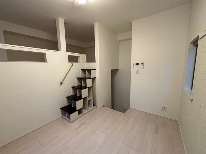 物件内観写真8　(居室)