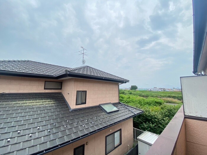 物件内観写真18　(室内からの展望)