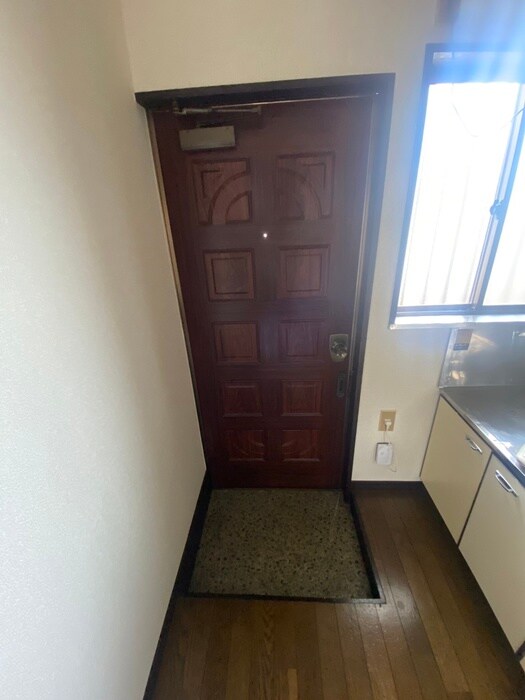 物件内観写真19　(玄関)