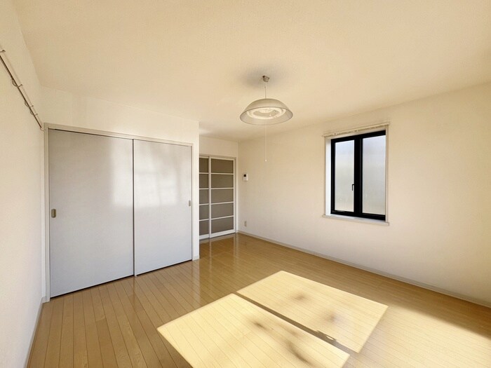 物件内観写真8　(居室)