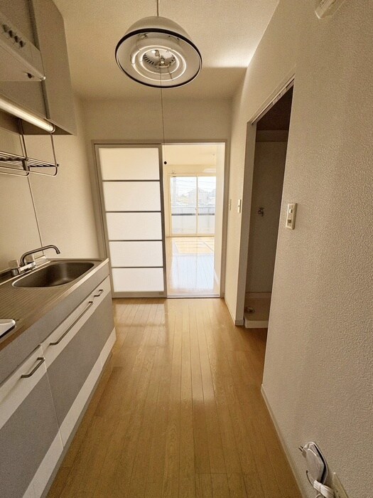 物件内観写真17　(廊下)