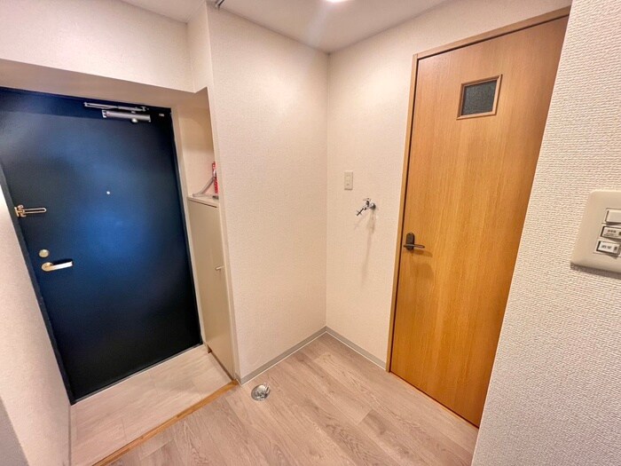 物件内観写真17　(洗濯機置場)