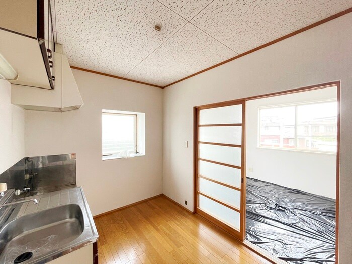 物件内観写真8　(居室)