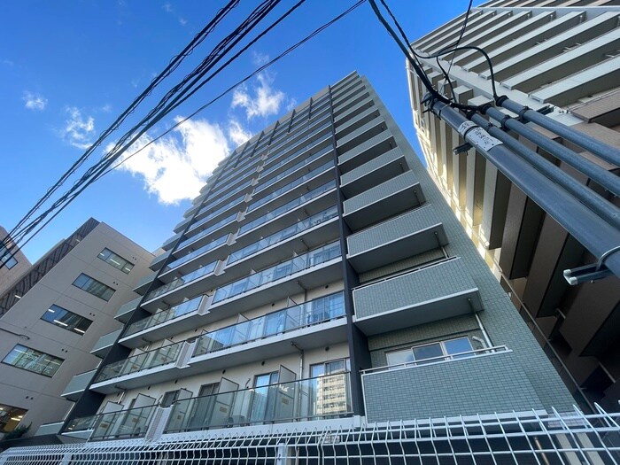 物件外観写真2　(同型モデル)