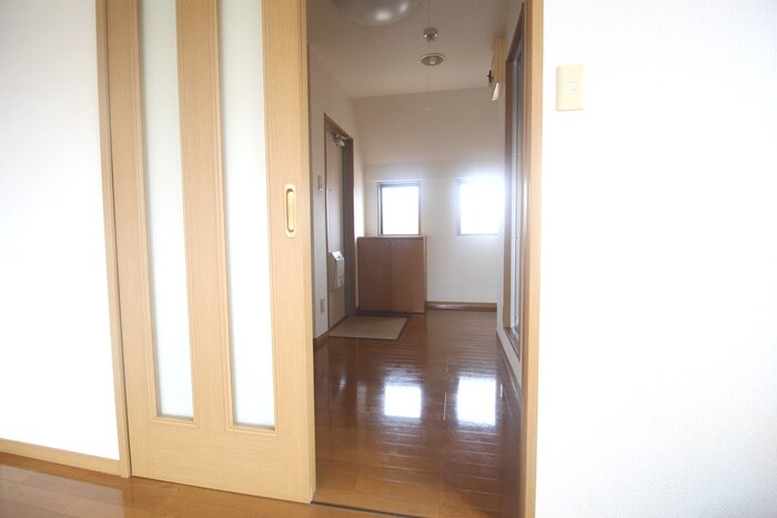 物件内観写真16　(廊下)