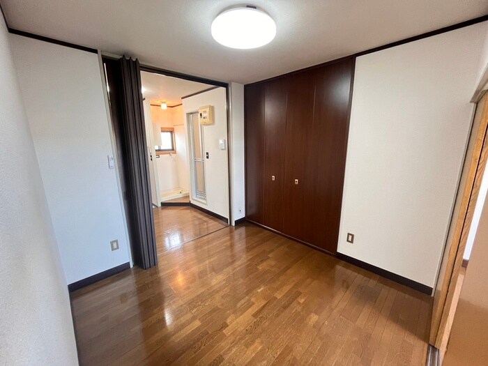 物件内観写真8　(居室)