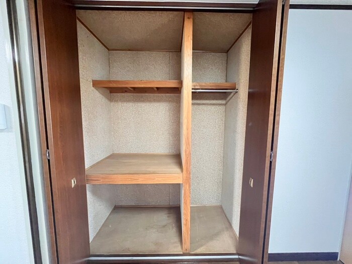 物件内観写真10　(収納)