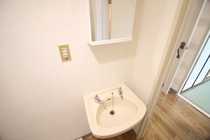 物件内観写真12　(洗面)