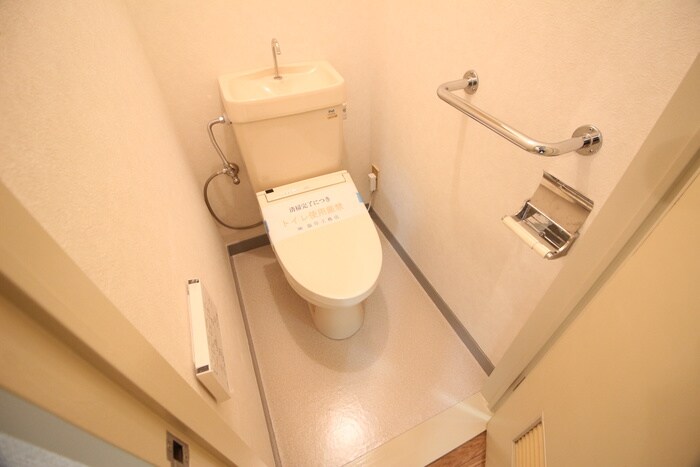 物件内観写真13　(トイレ)